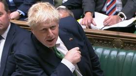 Primeiro-ministro britânico acalma a raiva por conversa sobre terceiro mandato
