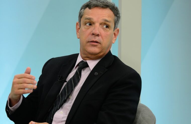 Petrobras tem novo presidente; posse é questionada por petroleiros