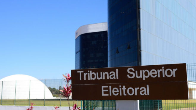 TSE detecta possíveis irregularidades em R$ 605 milhões nas campanhas