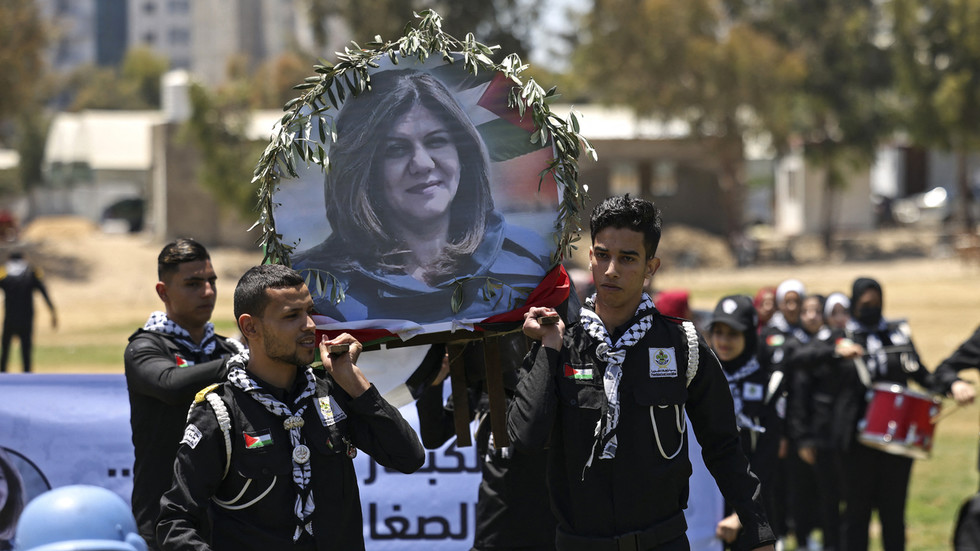 Israel se exonera da morte a tiro de jornalista palestino — RT World News