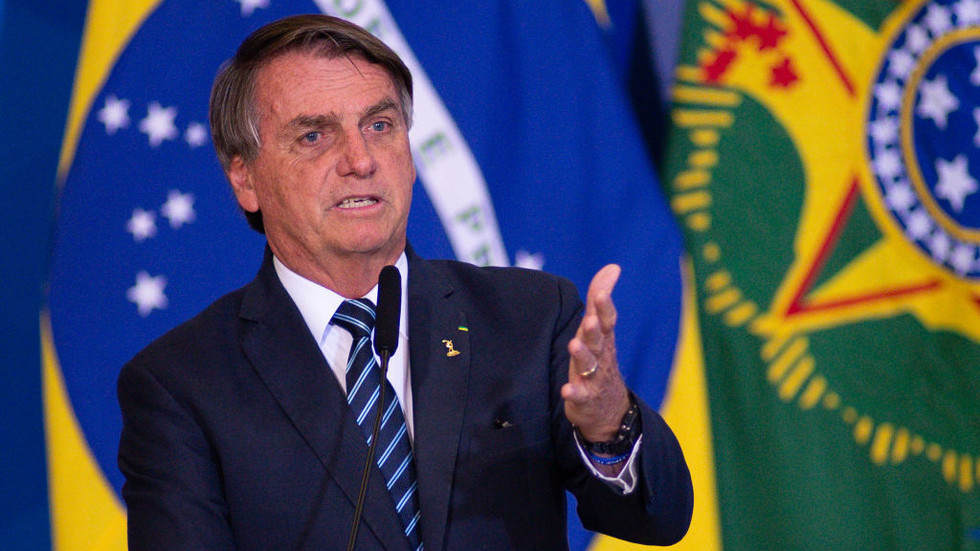 Bolsonaro diz que tem plano para acabar com conflito na Ucrânia — RT World News