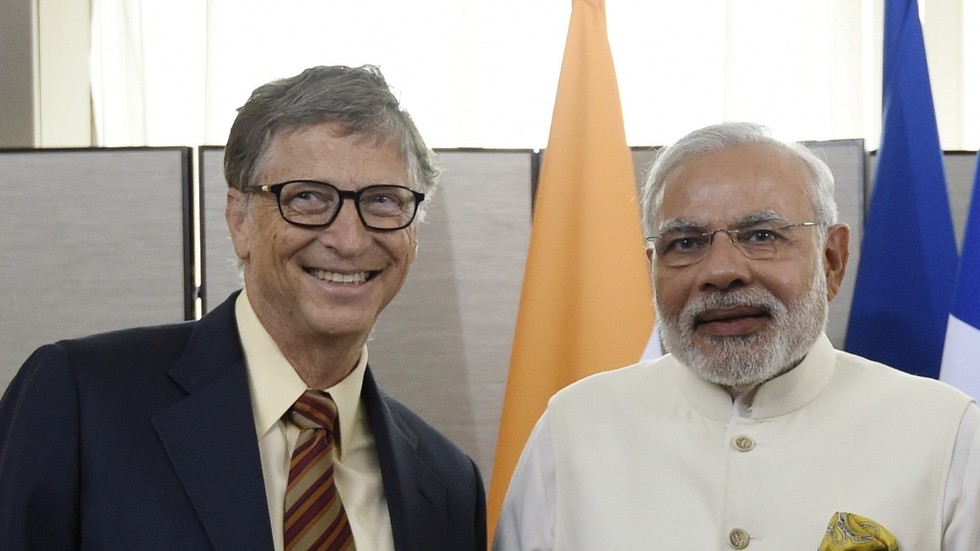 Bill Gates parabeniza a Índia — RT World News