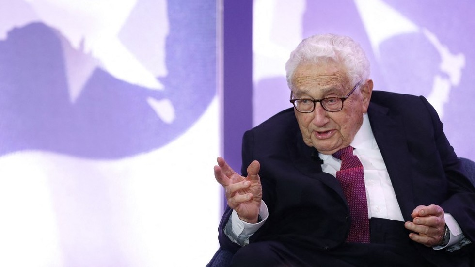 Kissinger adverte Biden sobre a China — RT World News