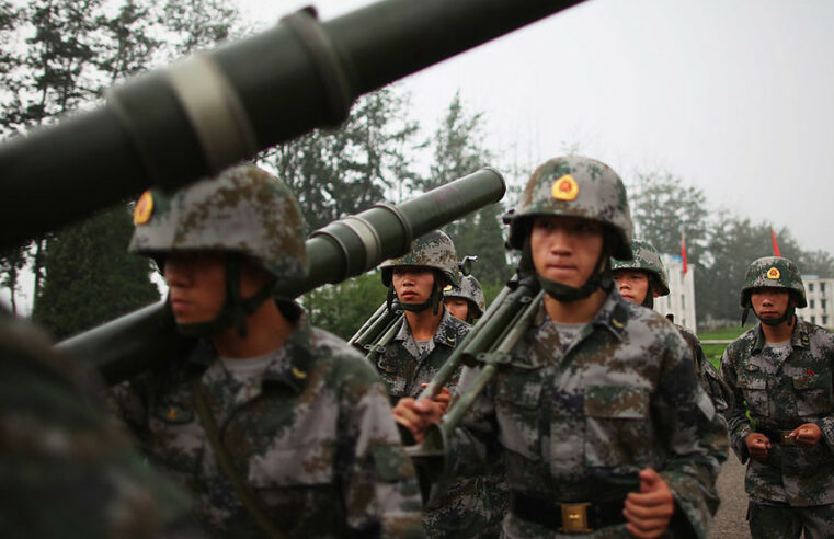 China realiza exercícios militares em meio a tensões com os EUA — RT World News