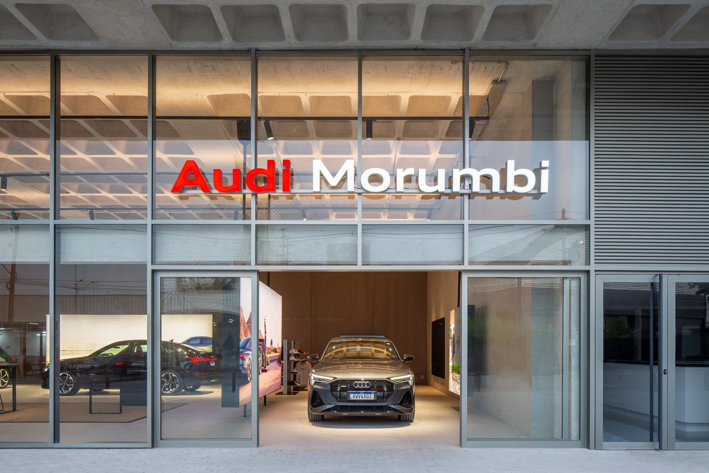 Audi inaugura nova concessionária no Brasil com novo conceito