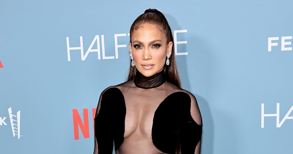 Body preto recortado de J Lo para sua campanha de beleza JLo