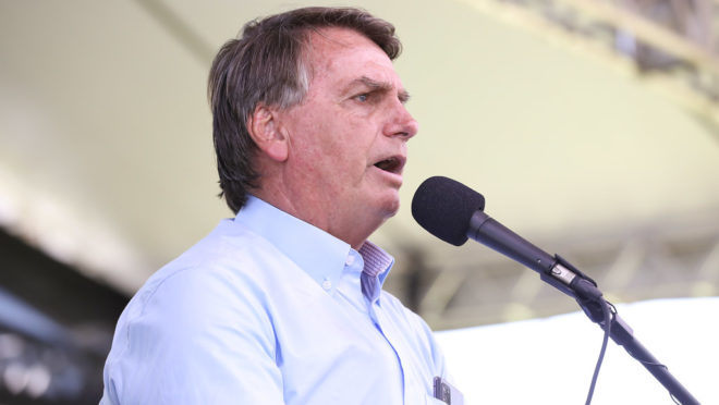 Bolsonaro pede que TSE rejeite ação sobre discurso de ódio