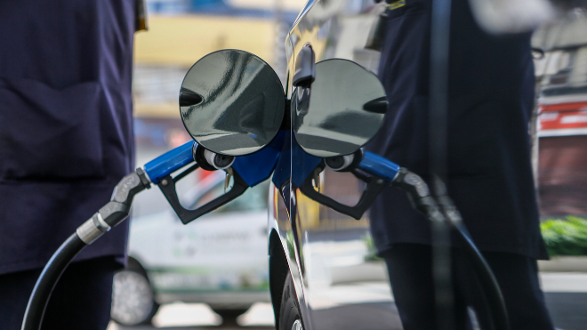 Estados reduzem ICMS sobre combustíveis, e preços devem cair