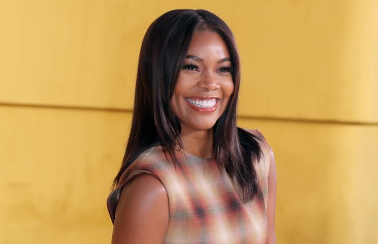 Fatos de banho florais da Gabrielle Union e da filha Kaavia