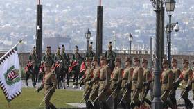 Hungria tem 'planos militares' para a Ucrânia - ministro