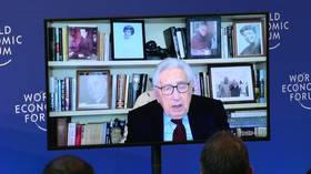 Kissinger alerta sobre prazo para acordo de paz na Ucrânia