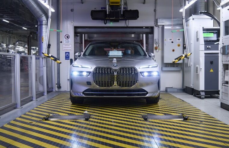 Novo BMW Série 7 já está em produção e estreia em breve