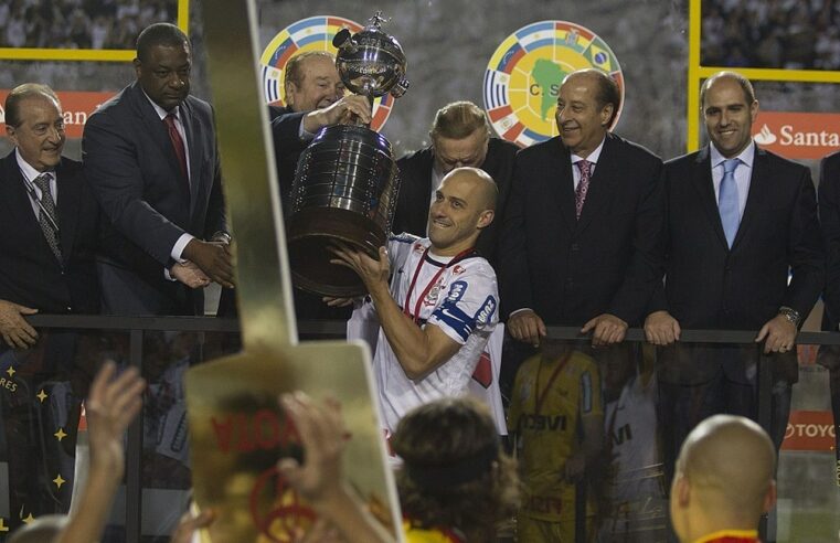 Onde estão os 28 atletas campeões da Libertadores pelo Corinthians – Fotos