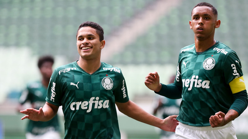 Palmeiras define atleta para sair e encher os cofres do clube