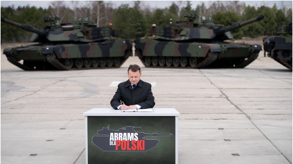 Polônia compra tanques usados ​​dos EUA após desprezo da Alemanha — RT World News