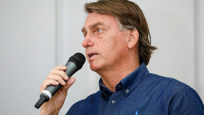 “Que as autoridades apurem o ocorrido”, diz Bolsonaro após crime com tesoureiro do PT