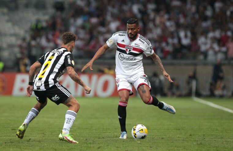 Reinaldo se torna mais uma preocupação no São Paulo – Arquibancada Tricolor