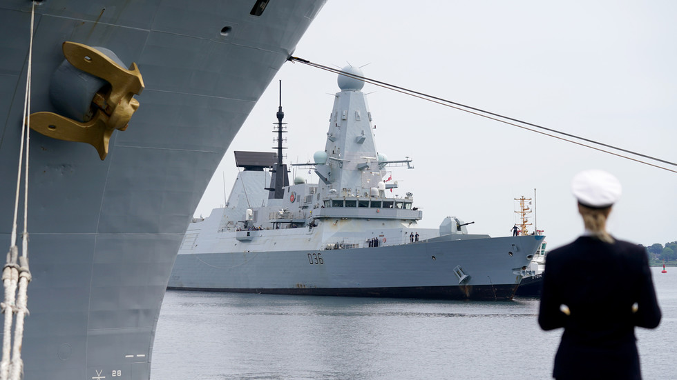 Reino Unido revela posição sobre o envio de navios de guerra do Mar Negro — RT World News