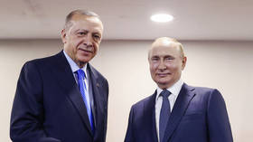 Erdogan explica Putin ao Ocidente