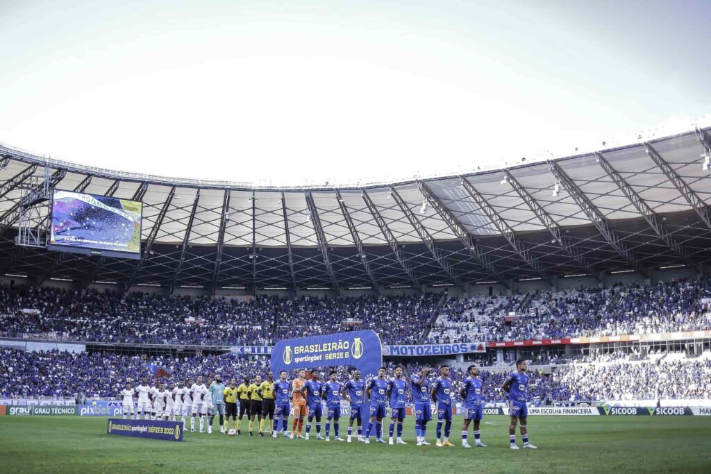 Torcida dá um show no Mineirão e Cruzeiro tem lucro acima de R$1 milhão com bilheteria