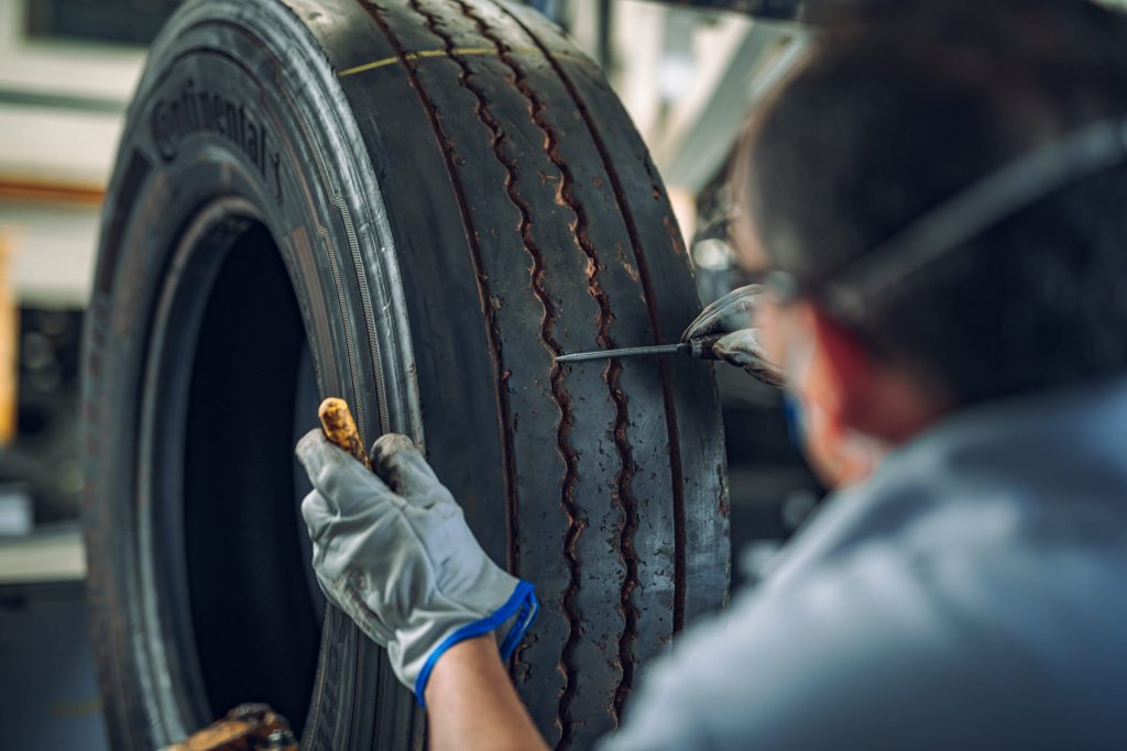 De acordo com empresa especializada, determinados fatores impedem a recapagem de pneus, veja quais são eles