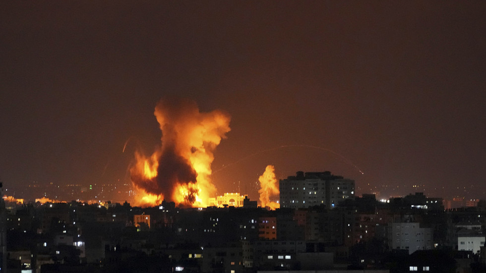 Israel chama Pentágono por causa de ataques em Gaza — RT World News