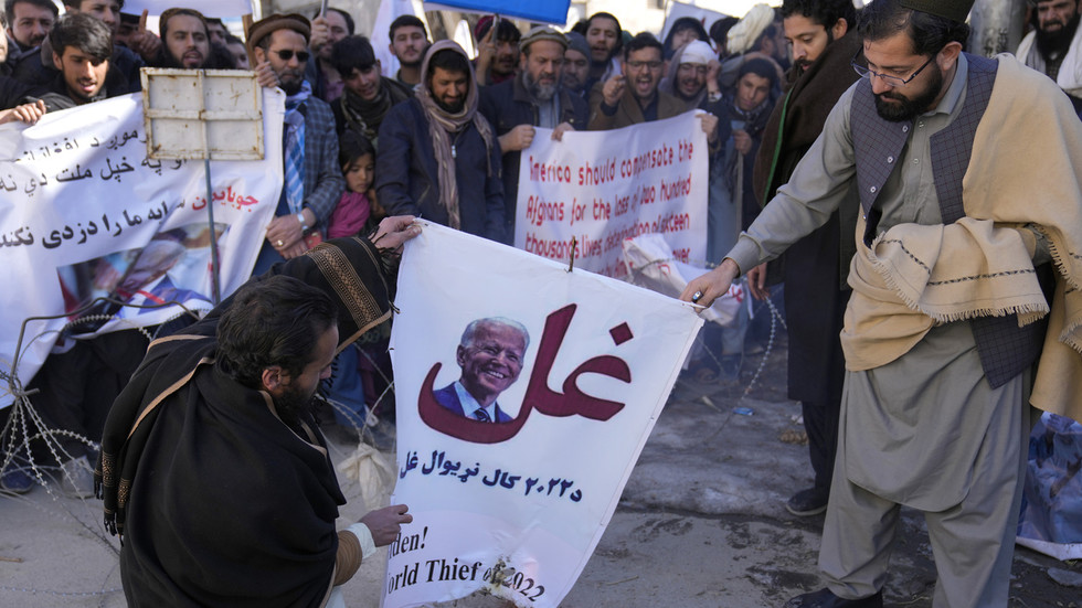 EUA instados a liberar fundos afegãos congelados – RT World News