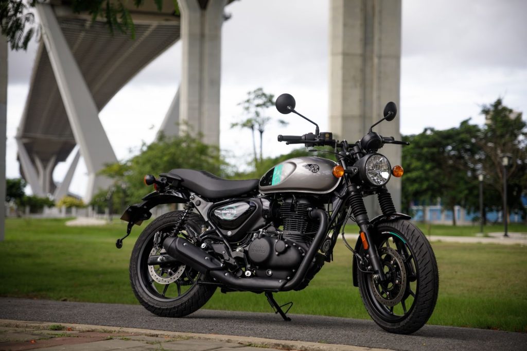 Nova Royal Enfield Hunter 350 é a mistura entre o clássico e moderno