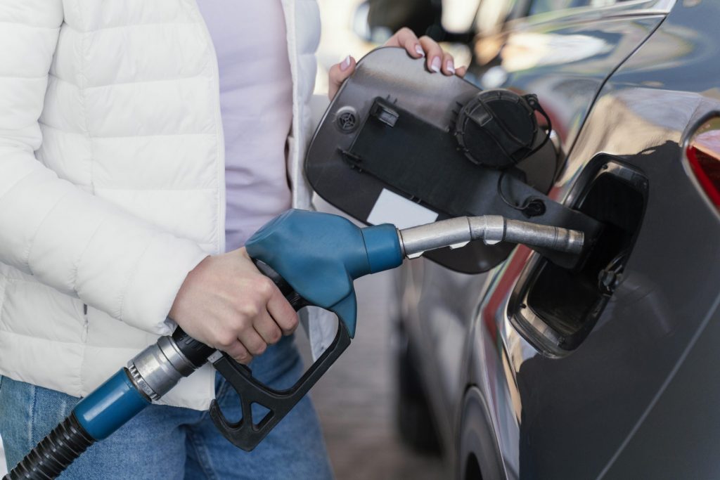 De acordo com levantamento do ValeCard, o preço médio da gasolina caiu mais de 10% durante o mês de agosto