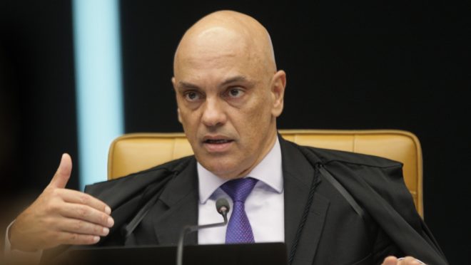 Moraes dá 48 horas para PF explicar abordagem contra aliado de Renan Calheiros
