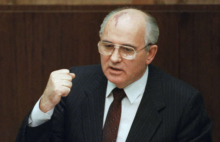 Mundo elogia o legado de Gorbachev — RT World News