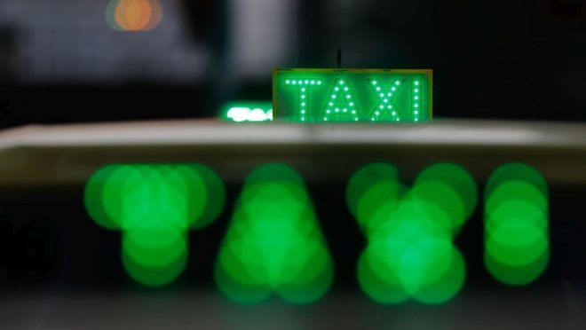 245 mil taxistas vão receber duas parcelas do auxílio do governo federal