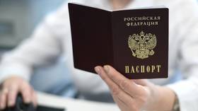 UE avalia restrições de visto para russos