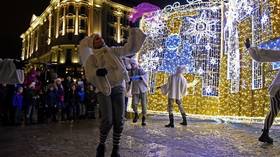 Varsóvia pondera reduzir as luzes de Natal