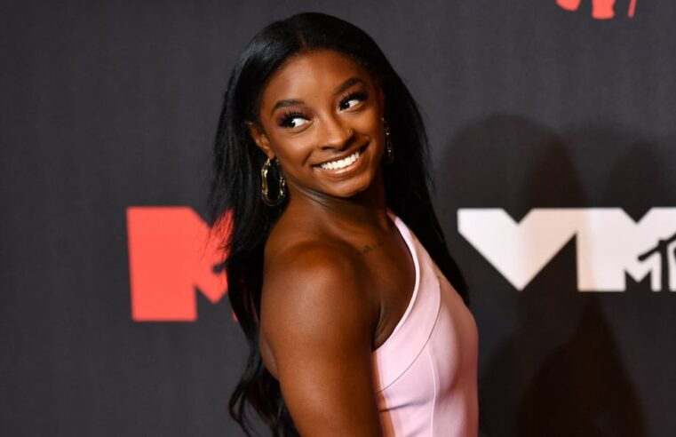 Biquíni halter azul Simone Biles