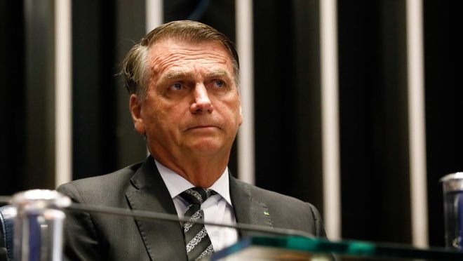 Bolsonaro fala por 24 minutos na sabatina do Jornal Nacional