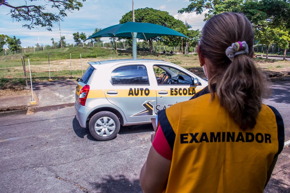 Detran-PE abre 8 mil vagas para primeira CNH;  saiba como dizer