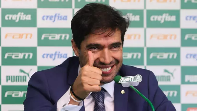 Ficou falando mal de Abel Ferreira, esqueceu do próprio time e foi demitido