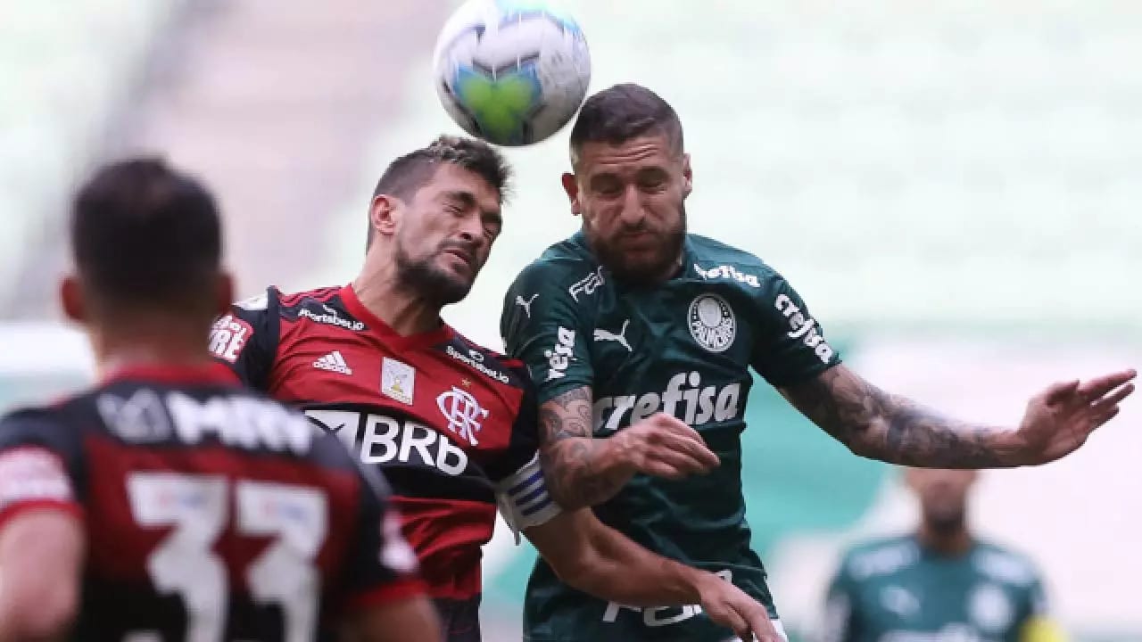 Flamengo não chega tão próximo do Palmeiras há quase três meses