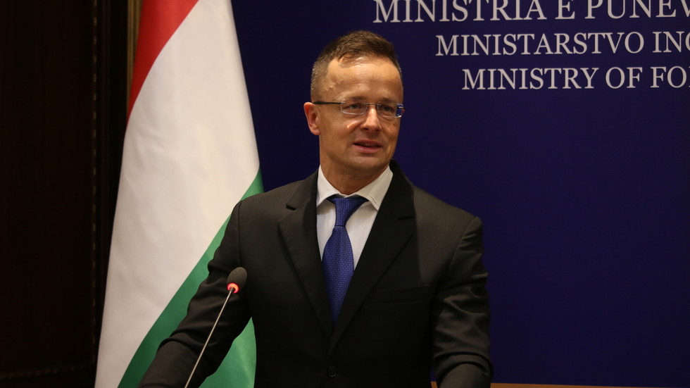 Hungria diz que ‘nem negociará’ sanções energéticas à Rússia – RT World News