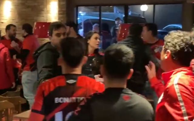 INACEITÁVEL! Athleticanos expulsam família flamenguista de restaurante: “Volta para favela” – Flamengo – Notícias e jogo do Flamengo