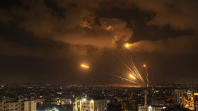 Militantes palestinos dizem que 100 foguetes foram lançados contra Israel (VÍDEOS)