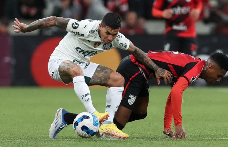 Jornalista desdenha do Palmeiras e crava campeão da Libertadores 2022