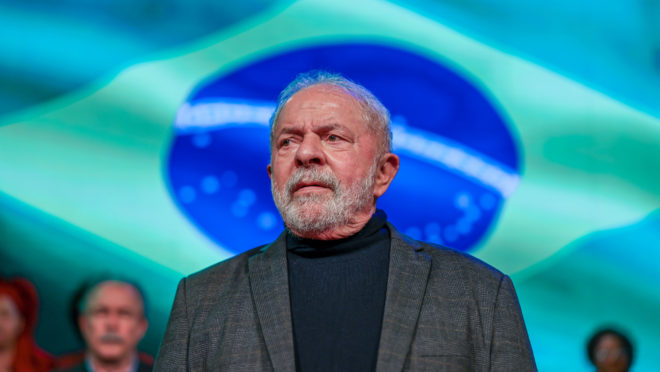 Lula diz que Bolsonaro usurpa 7 de Setembro do povo brasileiro para uso pessoal