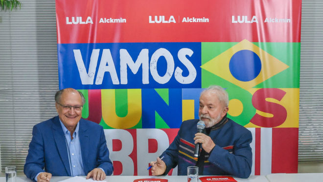Lula diz que não disputará “voto religioso” e critica “guerra santa” na política