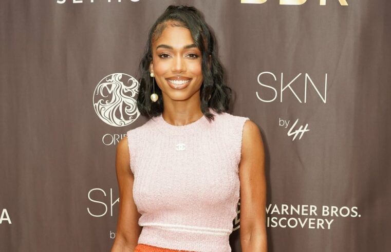 Macacão de tigre vermelho LaQuan Smith de Lori Harvey