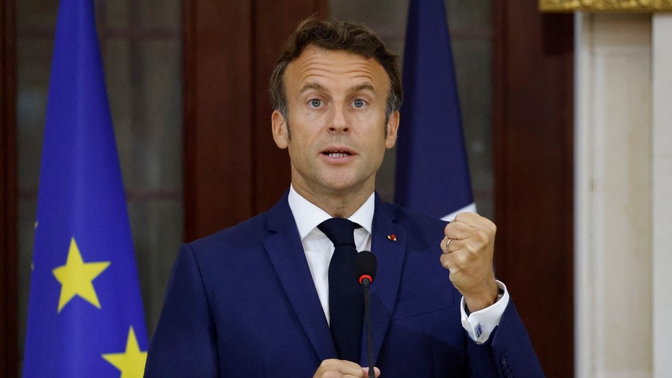 Macron alerta para o ‘fim da abundância’ — RT World News