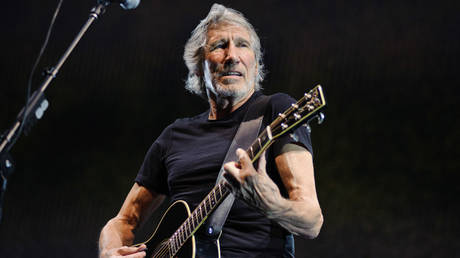 Ocidente pode acabar com combates na Ucrânia amanhã – Roger Waters