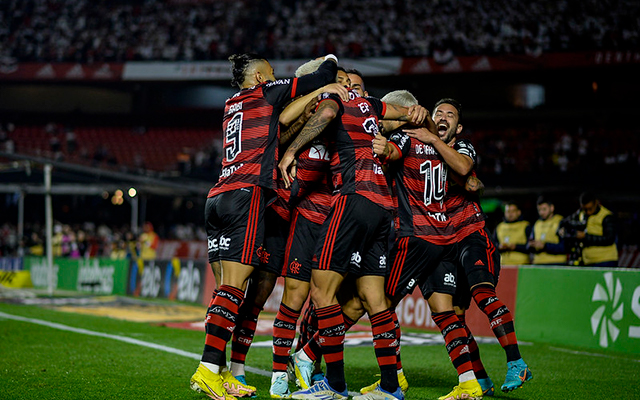 Quer reserva ou titular? Flamengo bate o São Paulo com dois times, e torcida provoca na web – Flamengo – Notícias e jogo do Flamengo