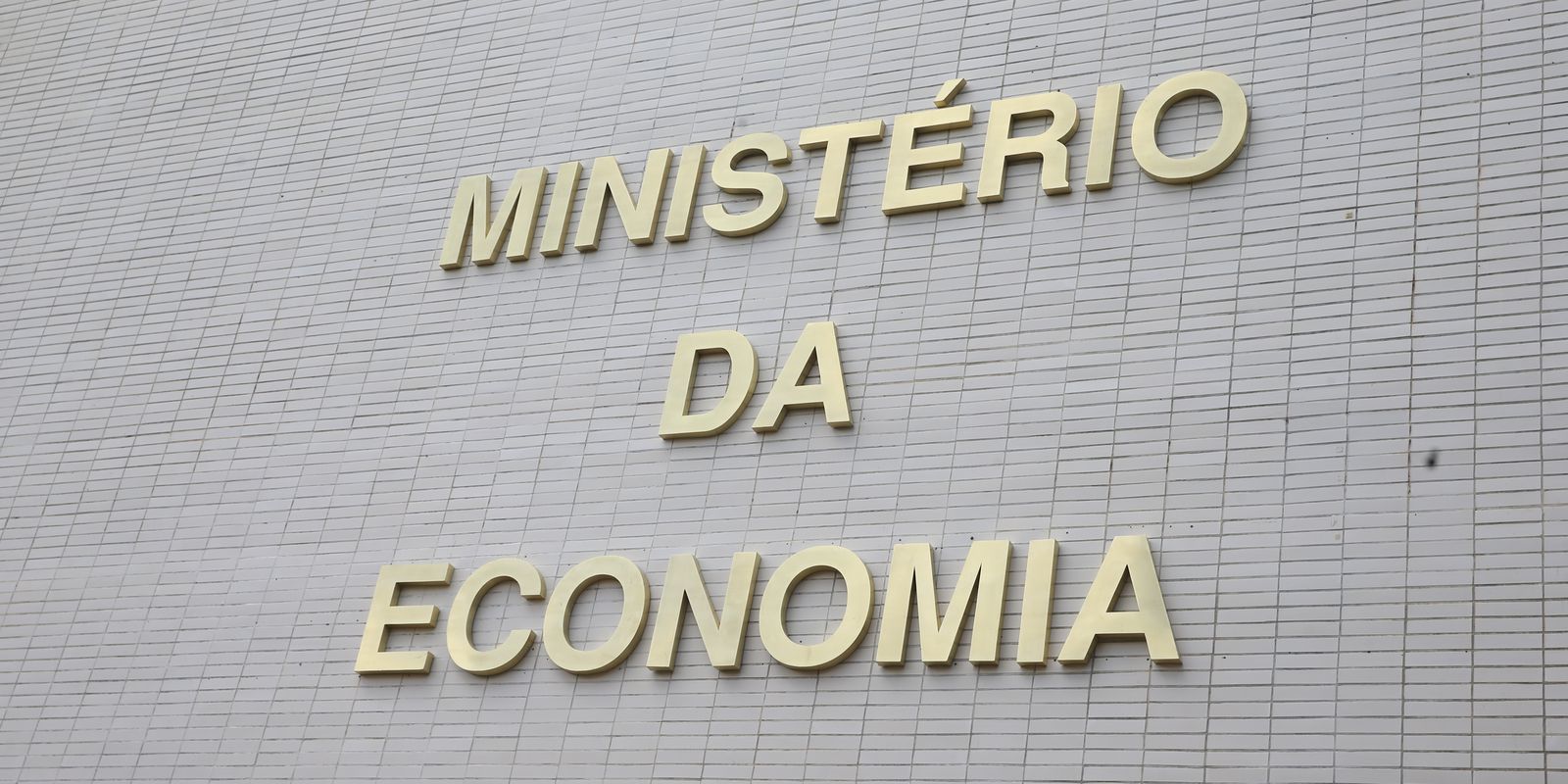 RJ e ES têm maiores altas na receita até o 3º bimestre